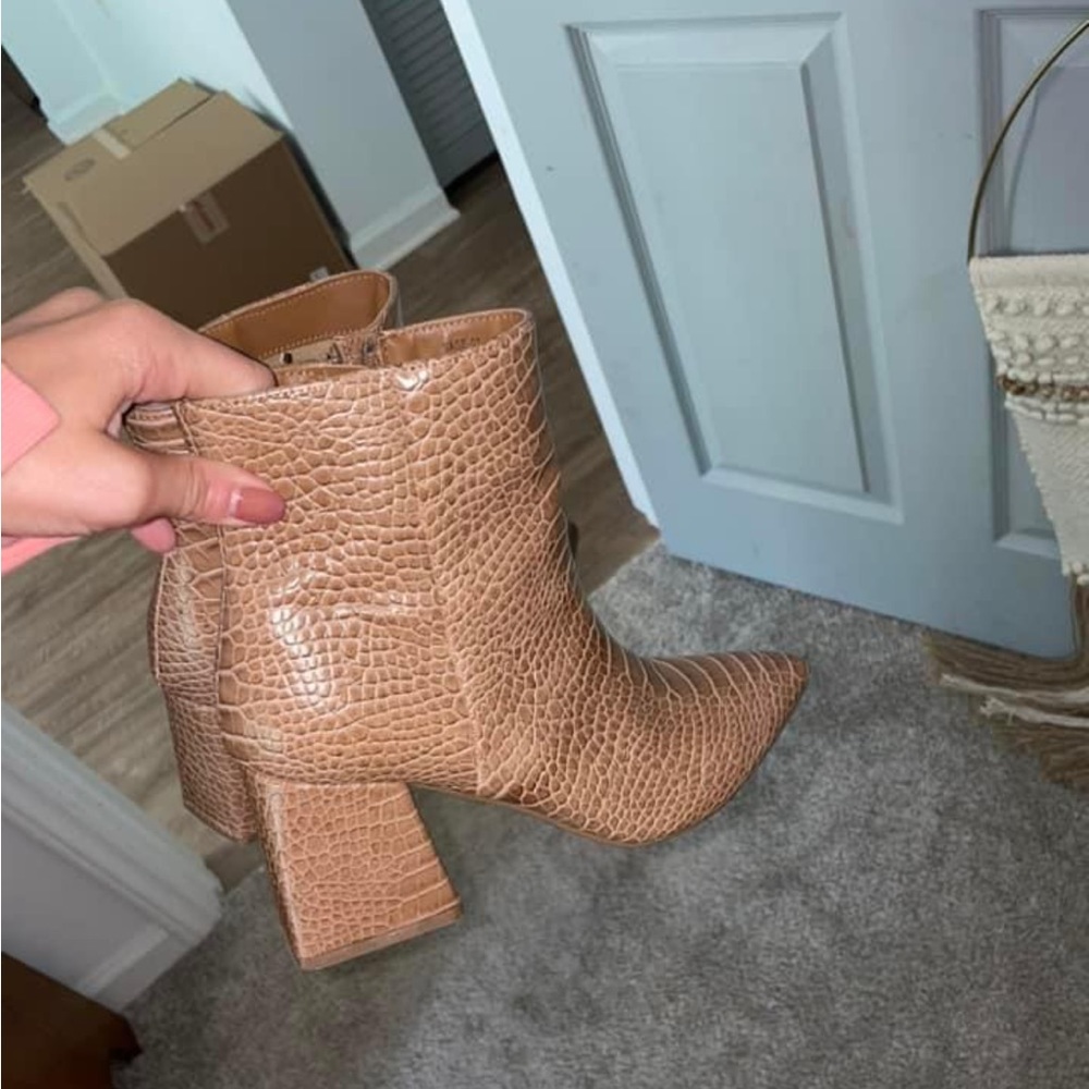 Perfect fall booties!